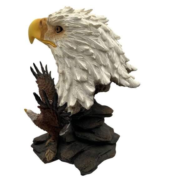 Vintage Bald Eagle Bust & Flying Eagle RARE Statue Collectible Wildlife Decor - Picture 4 of 9